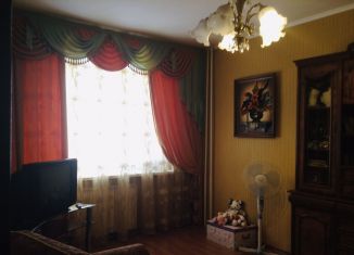 Продается трехкомнатная квартира, 80 м2, Курск, проспект Победы, 8