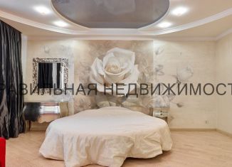 Продам 4-ком. квартиру, 230 м2, Краснодар, Комсомольская улица, 6, Комсомольская улица