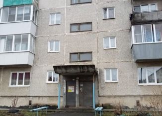 Продажа двухкомнатной квартиры, 43.2 м2, посёлок городского типа Верхнее Дуброво, Советская улица, 2
