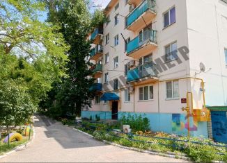 Продажа 2-ком. квартиры, 43.7 м2, Элиста, 2-й микрорайон, улица Юрия Клыкова, 138