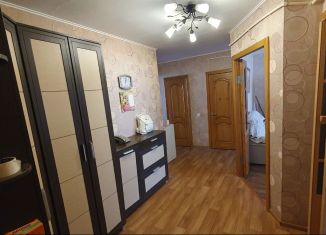 Продается 2-ком. квартира, 54.8 м2, поселок городского типа Каменка, улица Гагарина, 42