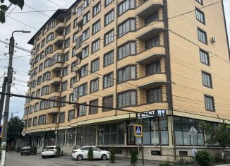 Продаю двухкомнатную квартиру, 82 м2, Хасавюрт, улица Тотурбиева, 96
