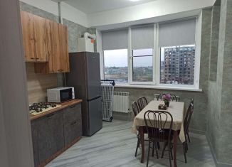 Сдается однокомнатная квартира, 45 м2, Дагестан, проспект М. Омарова, 7