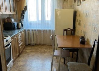 Сдача в аренду двухкомнатной квартиры, 54 м2, Гусев, улица Ломоносова