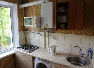 Сдаю 3-комнатную квартиру, 60 м2, Керчь, переулок Юннатов, 16