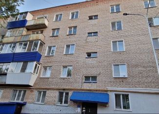 Продам двухкомнатную квартиру, 42 м2, Лениногорск, улица Гагарина, 50