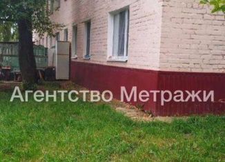 Продается трехкомнатная квартира, 48 м2, посёлок Совхоз Коммунар, Школьная улица, 13