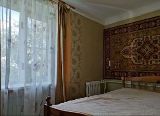 Продается 4-комнатная квартира, 61 м2, поселок Персиановский, улица Мичурина, 9