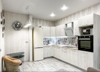 Продаю двухкомнатную квартиру, 60 м2, Тюмень, Комбинатская улица, 54к1, ЖК Олимпия