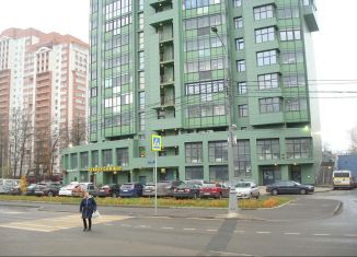 Сдам 4-комнатную квартиру, 123 м2, Москва, улица Циолковского, 7, район Покровское-Стрешнево