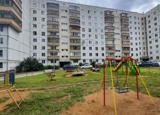 Продается 2-комнатная квартира, 53.1 м2, Пермский край, улица Кочегаров, 71