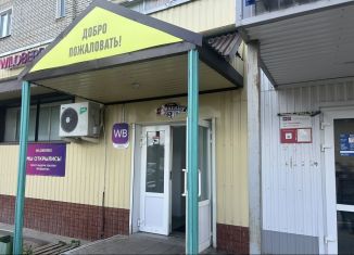 Продаю торговую площадь, 108 м2, Кузнецк, улица Осипенко, 24