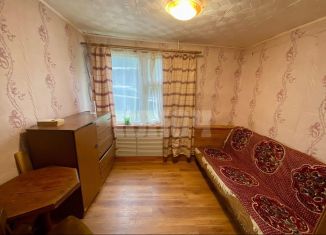 Продам трехкомнатную квартиру, 33 м2, Сокол, Первомайская улица, 7