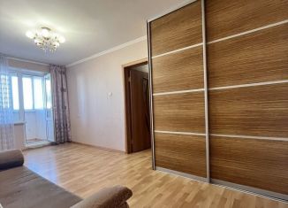 Продам 2-ком. квартиру, 43 м2, Самарская область, проспект Карла Маркса, 481