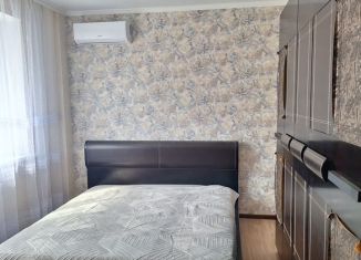 Сдаю 2-ком. квартиру, 68 м2, Ростов-на-Дону, улица Еляна, 68