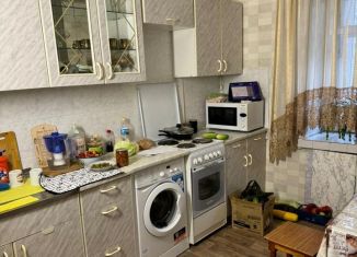 Сдам в аренду 2-комнатную квартиру, 50 м2, Тюмень, улица Серова, 23, Центральный округ