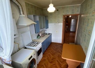 Сдам в аренду 2-ком. квартиру, 45 м2, Вольск, улица Олега Кошевого, 19