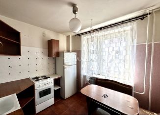 Продаю 1-ком. квартиру, 37.6 м2, Белгород, улица 5 Августа, 35