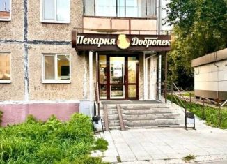 Продам торговую площадь, 72.4 м2, Казань, улица Аделя Кутуя, 7