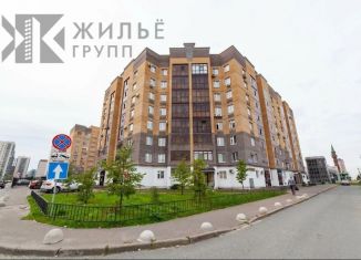 Продаю 2-ком. квартиру, 67.7 м2, Казань, Чистопольская улица, 60