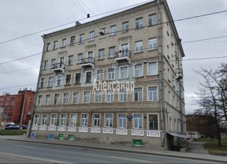 Продам 5-комнатную квартиру, 112 м2, Санкт-Петербург, метро Елизаровская, проспект Обуховской Обороны, 131