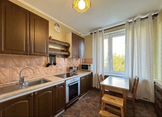 Сдаю 3-ком. квартиру, 80 м2, Зеленоград, Зеленоград, к407