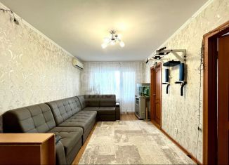 Продам 4-комнатную квартиру, 60 м2, Оренбург, улица Монтажников, 10