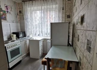 Трехкомнатная квартира в аренду, 60 м2, Новосибирск, улица Достоевского, 22, Центральный район