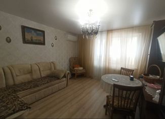 Продам 2-ком. квартиру, 64 м2, Севастополь, улица Братьев Манганари, 26к1