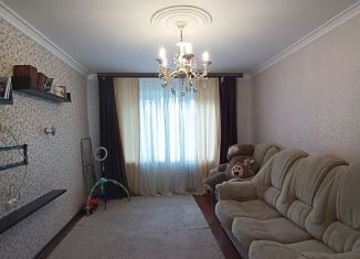 Продам 3-ком. квартиру, 70 м2, Владикавказ, Весенняя улица, 36, 10-й микрорайон