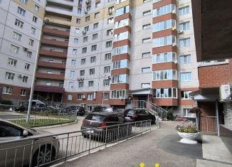 Продам 3-ком. квартиру, 94 м2, Сыктывкар, улица Орджоникидзе, 33/45, Центральный район