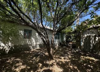 Продаю 2-ком. квартиру, 44.9 м2, посёлок городского типа Куйбышево, Лесная улица, 17