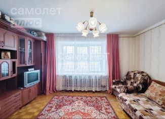 Продается 4-ком. квартира, 71.2 м2, Чайковский, улица Ленина, 39