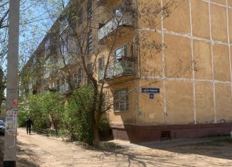 Продается 2-комнатная квартира, 42 м2, Волгоград, Тракторозаводский район, улица Академика Бардина, 19