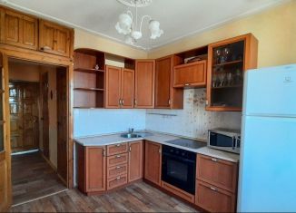 Продается трехкомнатная квартира, 68 м2, Забайкальский край, улица Шилова, 81