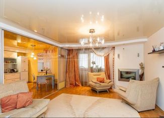 Продам 3-ком. квартиру, 114 м2, Тюмень, Депутатская улица, 80к1