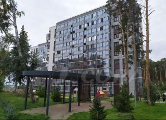 Продам 3-комнатную квартиру, 83 м2, Тюмень, улица Парада Победы, 11