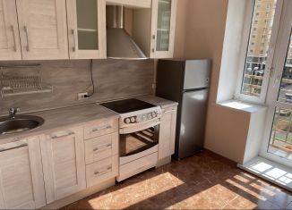 Сдаю однокомнатную квартиру, 32 м2, Люберцы, улица Дружбы, 1к2, ЖК Люберцы 2017