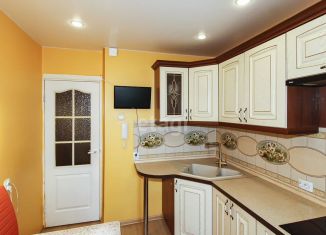 4-комнатная квартира на продажу, 73.5 м2, Тюмень, Ямская улица, 76