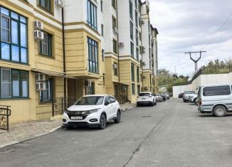 Сдаю 2-комнатную квартиру, 61.4 м2, Геленджик, Больничный переулок, 1к11, ЖК Ривьера