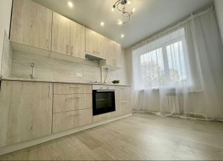 Продам 2-комнатную квартиру, 51 м2, Ростов-на-Дону, улица Жмайлова, 23