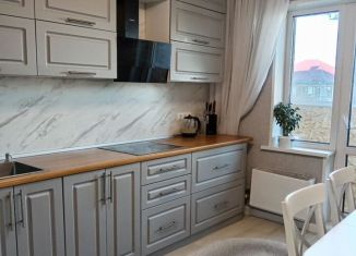 Трехкомнатная квартира на продажу, 70 м2, Курган, улица 9 Мая, 4