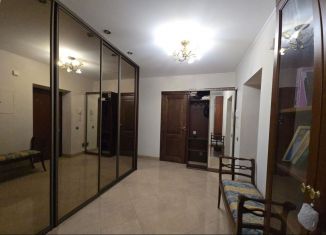 Продам 2-ком. квартиру, 65.4 м2, Краснодар, улица Кирова, 7, микрорайон Центральный