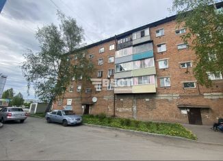 Продам трехкомнатную квартиру, 59.5 м2, Полысаево, улица Космонавтов, 71