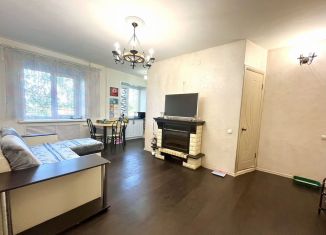 Продается 3-комнатная квартира, 54 м2, Воткинск, улица 1 Мая, 139