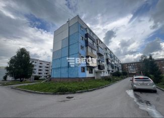 Продается 2-комнатная квартира, 52.2 м2, Полысаево, Республиканская улица, 6