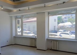 Продаю помещение свободного назначения, 33 м2, Симферополь, проспект Кирова, 29