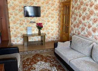 Продаю 3-комнатную квартиру, 61.4 м2, Курск, улица Комарова, 15