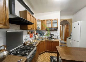 Продам 3-ком. квартиру, 76 м2, Сызрань, Астраханская улица, 3