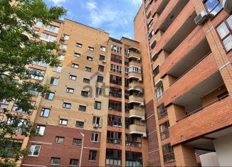 Продаю 2-ком. квартиру, 56.2 м2, Татарстан, улица Бондаренко, 33